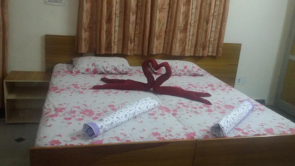 Hotel Sukhsadan Déhrádún Pokoj fotografie